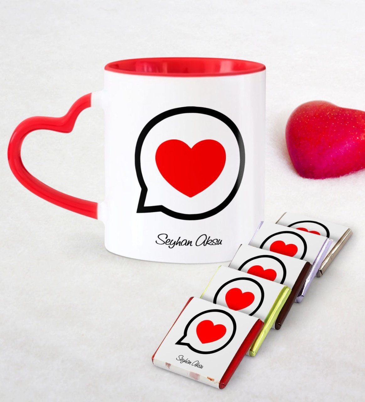 Kişiye Özel Sevgililer Günü Temalı Kırmızı Kalpli Kupa ve Çikolata Seti - 80