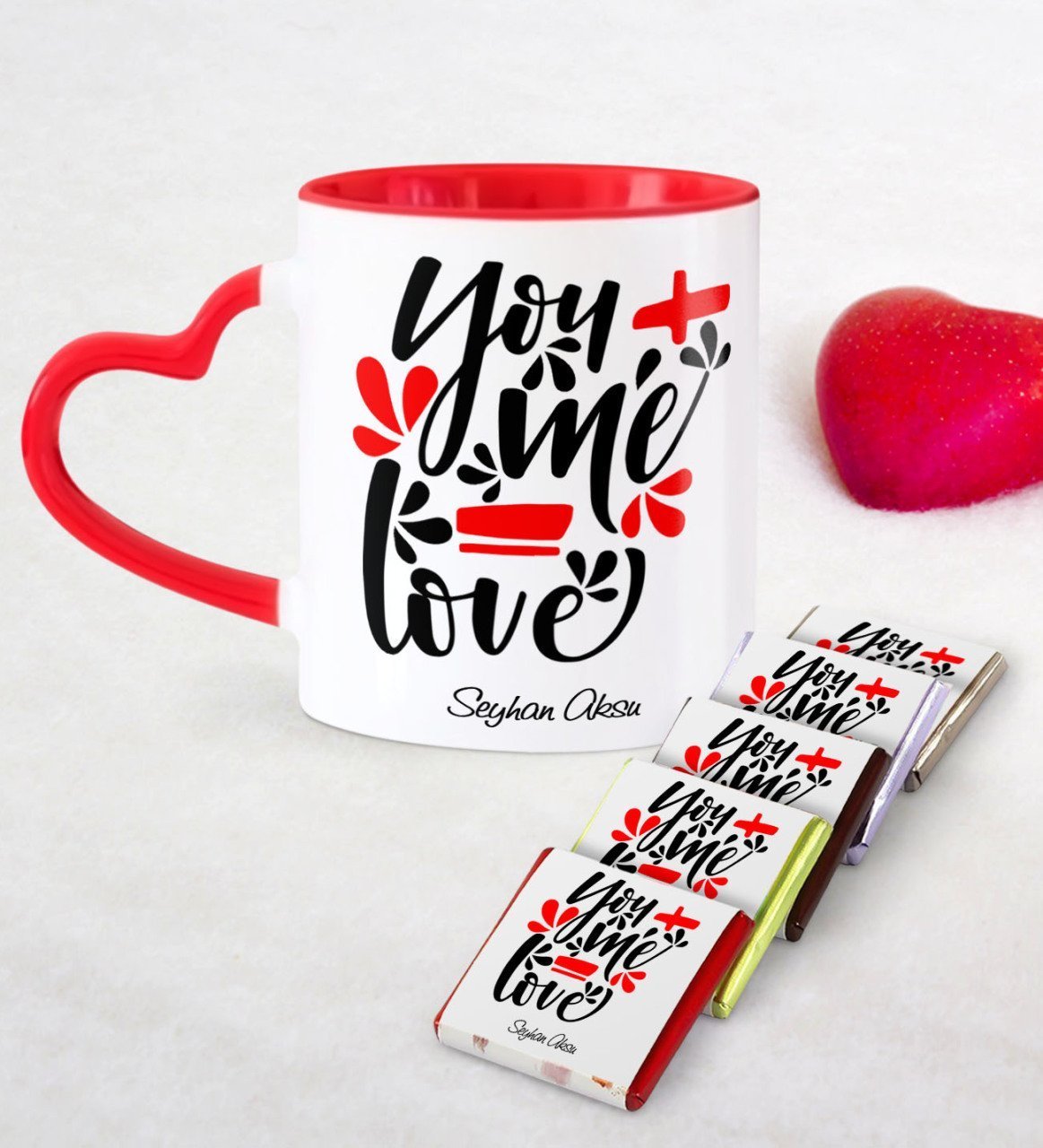 Kişiye Özel Sevgililer Günü Temalı Kırmızı Kalpli Kupa ve Çikolata Seti - 79