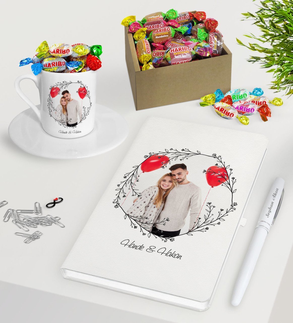 Kişiye Özel İsimli Fotoğraflı Beyaz Defter Kalem Türk Kahvesi Fincanı ve Kutulu Haribo Şeker Hediye Seti-26