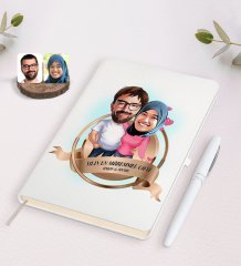 Kişiye Özel Yılın En Mükemmel Çifti Karikatürlü Beyaz Defter ve Kalem Hediye Seti-58