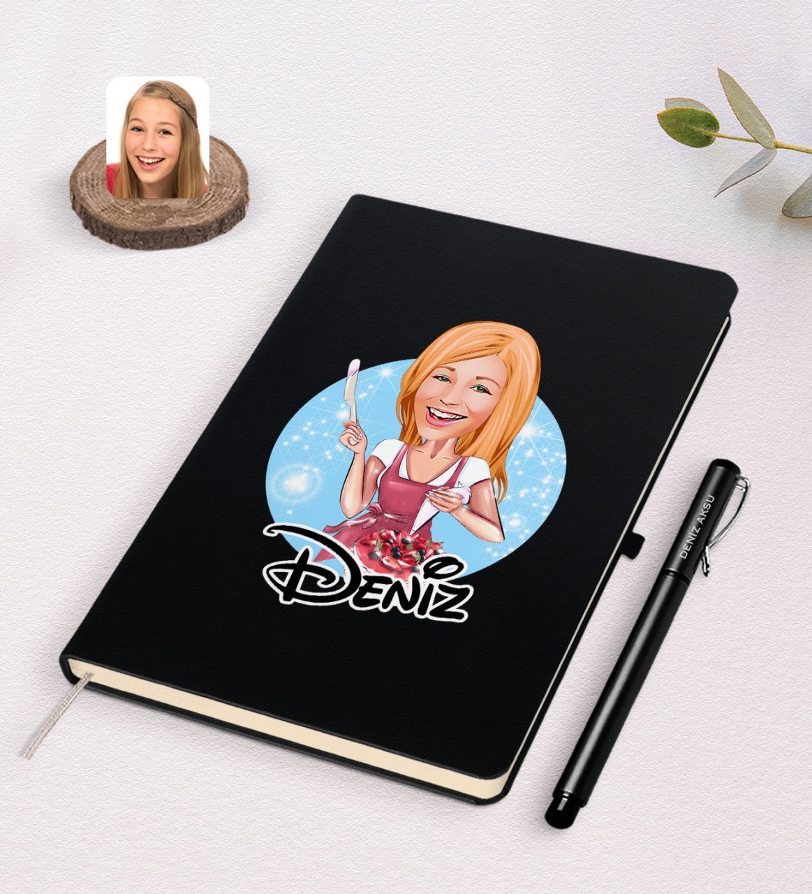 Kişiye Özel Kadın Aşçı Karikatürlü Siyah Defter ve Kalem Hediye Seti-1
