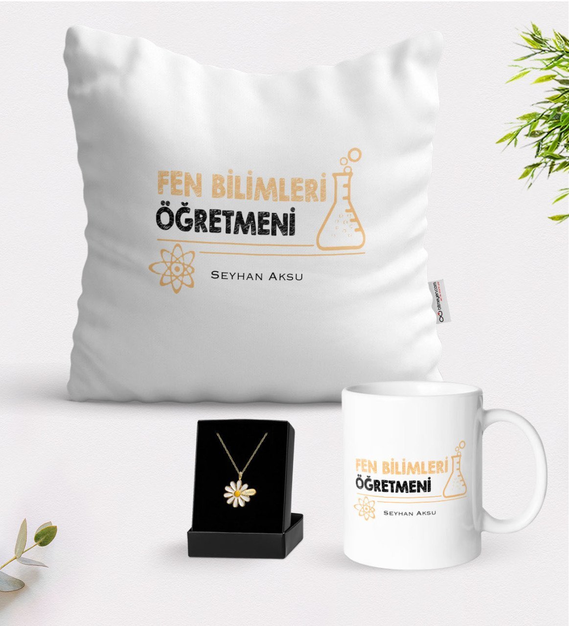 Kişiye Özel Fen Bilimleri Öğretmeni Beyaz Kupa Yastık ve İsimli Papatya Kolye Hediye Seti-4