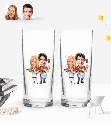Kişiye Özel Sevgililer Karikatürlü 2’li Rakı Bardağı ve Meze Tabaklı Doğal Masif Ahşap Servis Sunum Tepsisi Model 57