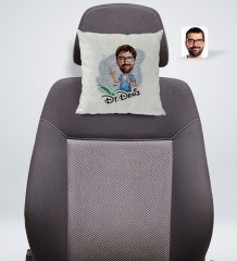 Kişiye Özel İsimli Erkek Diş Hekimi Karikatürlü Kare Araç Koltuk Yastığı-4