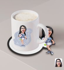 Kişiye Özel Kadın Tenis Oyuncusu Karikatürlü Beyaz Kupa ve Ahşap Bardak Altlığı Hediye Seti-1