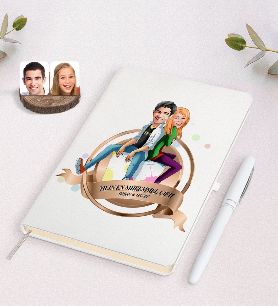 Kişiye Özel Yılın En Mükemmel Çifti Karikatürlü Beyaz Defter ve Kalem Hediye Seti-35