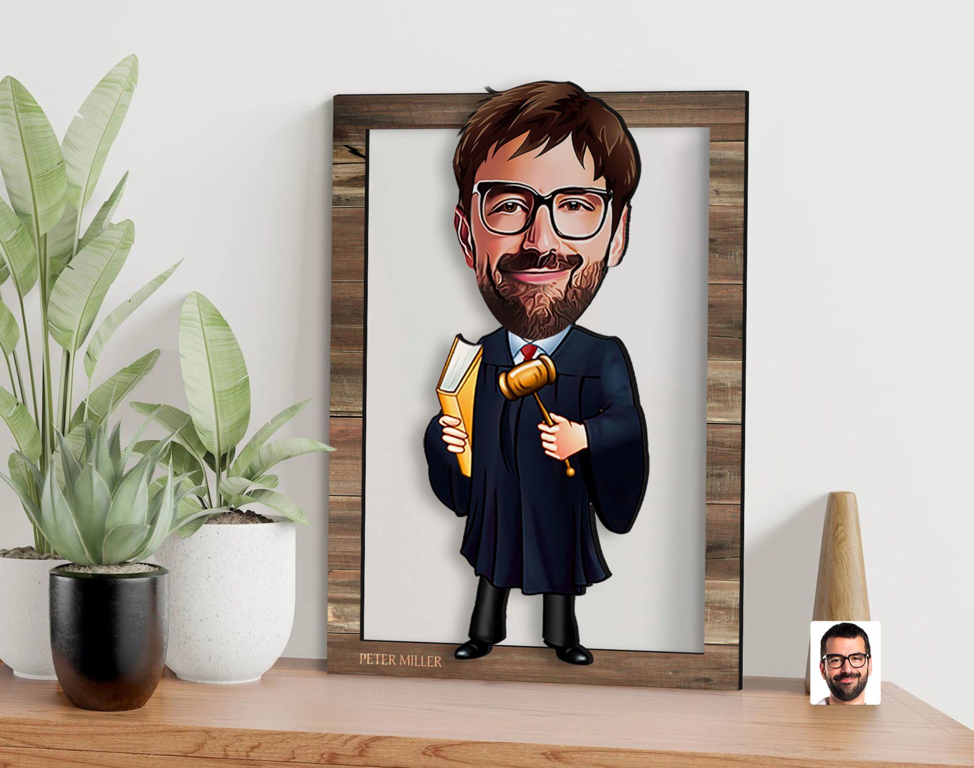 BK Gift Kişiye Özel Erkek Hakim Karikatürlü 3D Ahşap Tablo, Sevgiliye Hediye, Arkadaşa Hediye, Yıl Dönümü Hediyesi, Doğum Günü Hediyesi-1