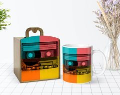 Kişiye Özel Ahşap Kutuda Retro Kaset Tasarımlı Beyaz Kupa Bardak-1