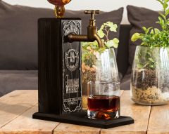 BK Gift Kişiye Özel Kabartma İsimli Musluklu Siyah(Ebony) Ahşap Viski Standı, Viski Çeşmesi, Doğum Günü Hediyesi, Ev Hediyesi, İçecek Dispenseri-1
