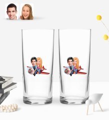 Kişiye Özel Sevgililer Karikatürlü 2’li Rakı Bardağı ve Meze Tabaklı Doğal Masif Ahşap Servis Sunum Tepsisi Model 11