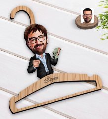 Kişiye Özel Erkek Milyoner Karikatürlü Standart Boy Ahşap Elbise Askısı-1