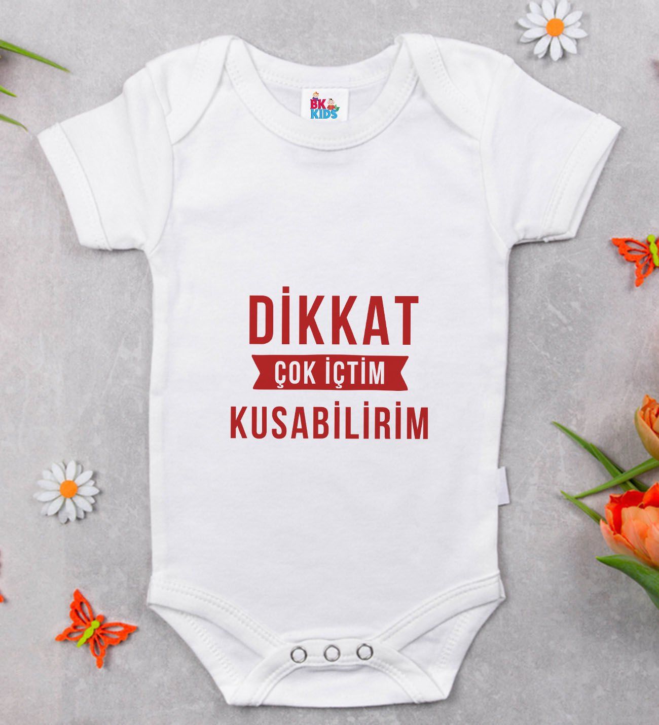 BK Kids Dikkat Çok İçtim Tasarımlı Beyaz Bebek Body Zıbın-1