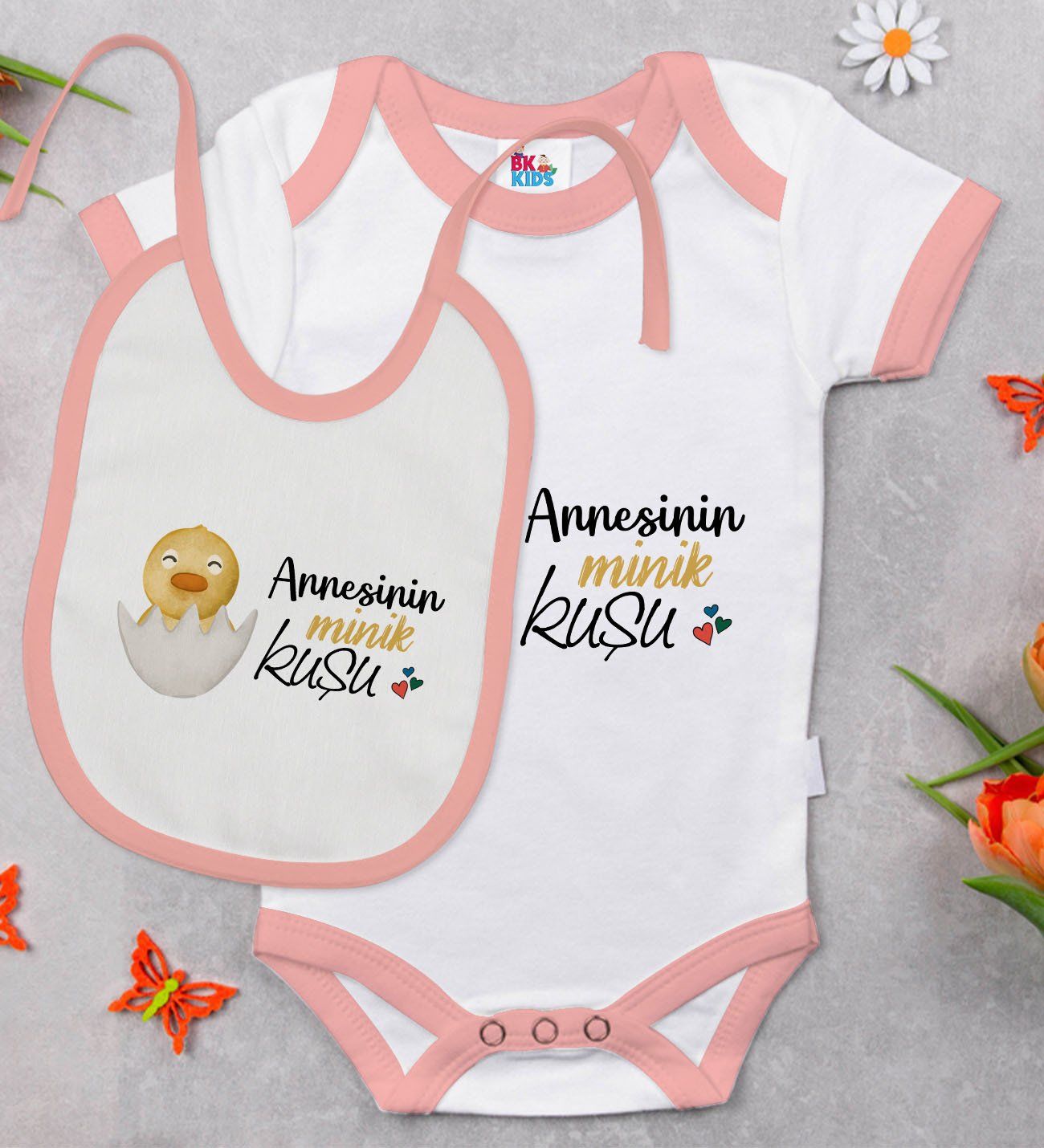 BK Kids Annesinin Minik Kuşu Tasarımlı Pembe Bebek Body Zıbın ve Mama Önlüğü Hediye Seti-1