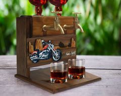BK Gift Kişiye Özel Kabartma Motorsiklet Tasarımlı Çift Musluklu Doğal Ahşap İçki Standı-3, İçki Standı, Doğum Günü Hediyesi, Ev Hediyesi, Erkek Hediye