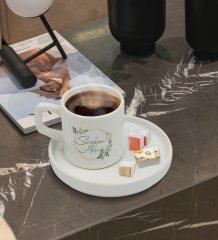 Kişiye Özel Sunum Tabaklı Çiçek Tasarımlı Türk Kahvesi Fincanı Model 11