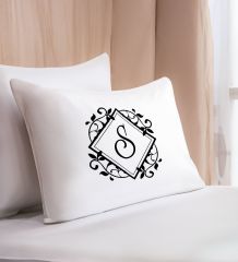 BK Gift Kişiye Özel Baş Harfli Tasarımlı Pamuklu Yastık Kılıfı-1 50x70cm , Sevgiliye Hediye, Ev Hediyesi, Tasarım Ev Tekstili