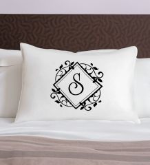 BK Gift Kişiye Özel Baş Harfli Tasarımlı Pamuklu Yastık Kılıfı-1 50x70cm , Sevgiliye Hediye, Ev Hediyesi, Tasarım Ev Tekstili