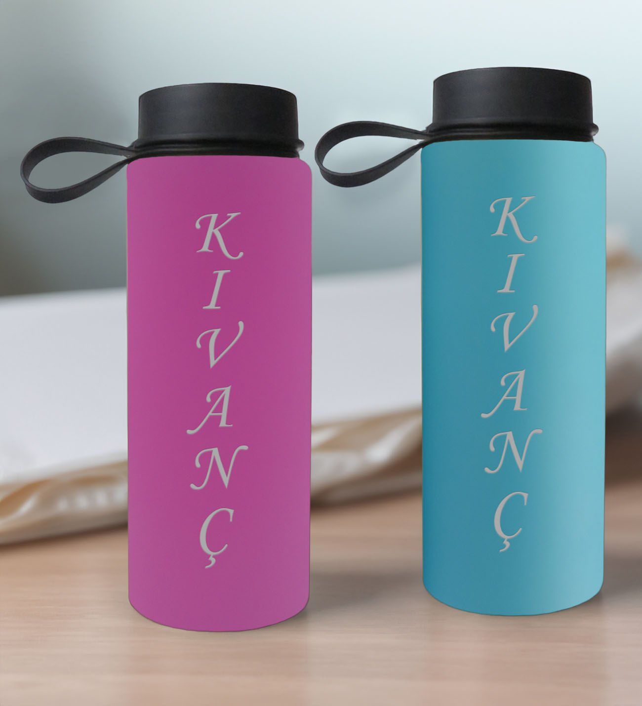 BK Gift Kişiye Özel İsimli 2’li Pembe ve Turkuaz Cam Matara 500ml, Sevgiliye Hediye, İsimli Cam Matara, Sevgililer Günü