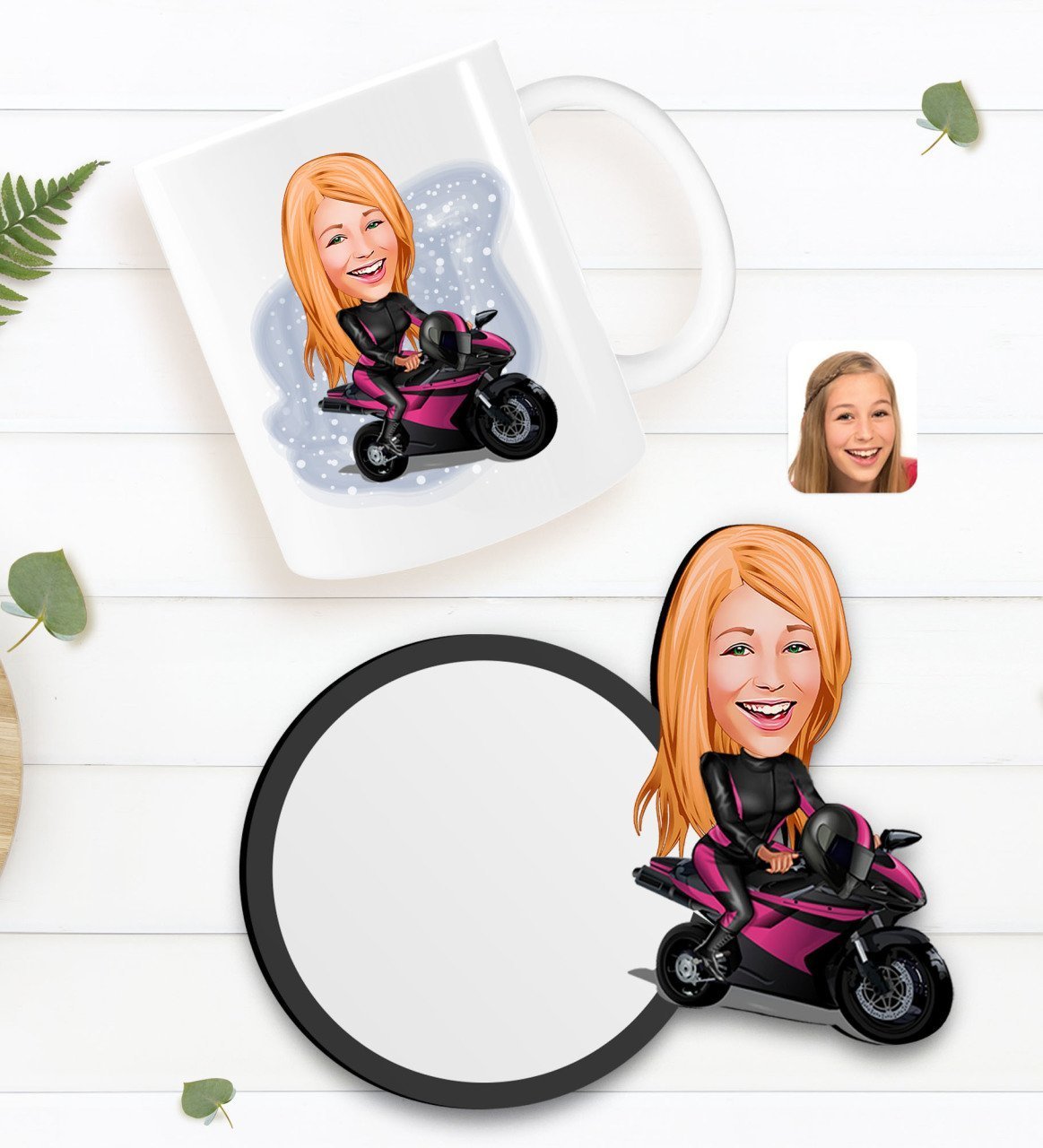 Kişiye Özel Kadın Motorcu Karikatürlü Beyaz Kupa ve Ahşap Bardak Altlığı Hediye Seti-1