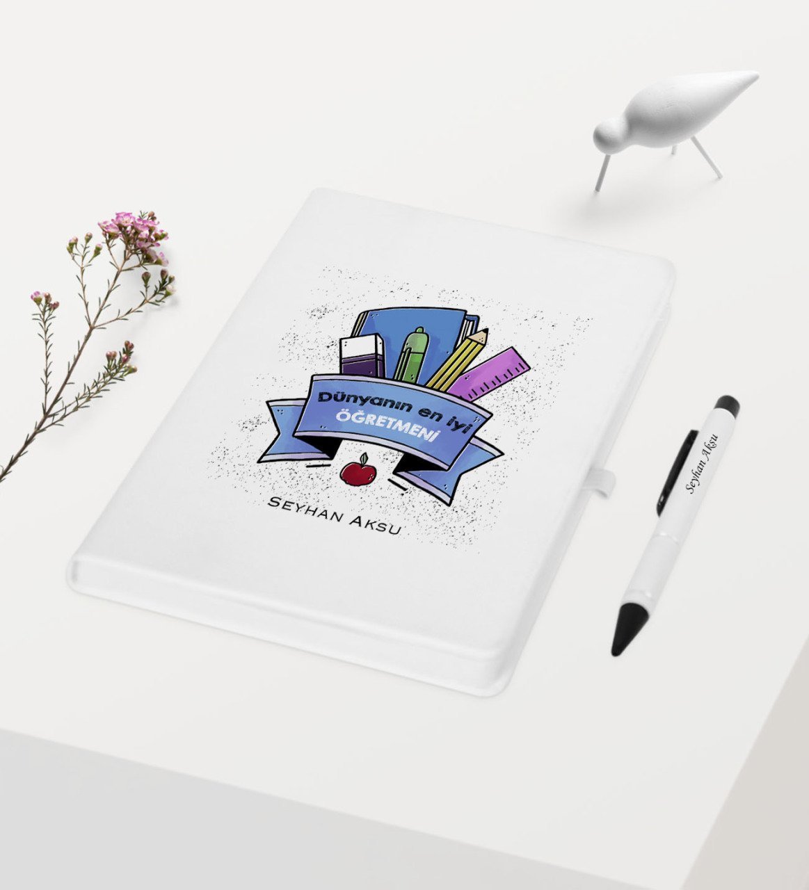 Kişiye Özel Dünyanın En İyi Öğretmeni Temalı Beyaz Defter Kalem Hediye Seti - 18