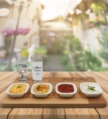 Kişiye Özel Neşet Ertaş Tasarımlı 2’li Rakı Bardağı ve Meze Tabaklı Doğal Masif Ahşap Servis Sunum Tepsisi Model 1