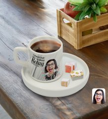 Kişiye Özel Sunum Tabaklı Kadın Kolay Yetişmiyor Karikatürlü Türk Kahvesi Fincanı Model 8