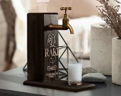 BK Gift Kişiye Özel Kabartma İsimli Musluklu Siyah(Ebony) Ahşap Rakı Standı, Rakı Çeşmesi, Doğum Günü Hediyesi, Ev Hediyesi, İçecek Dispenseri-3