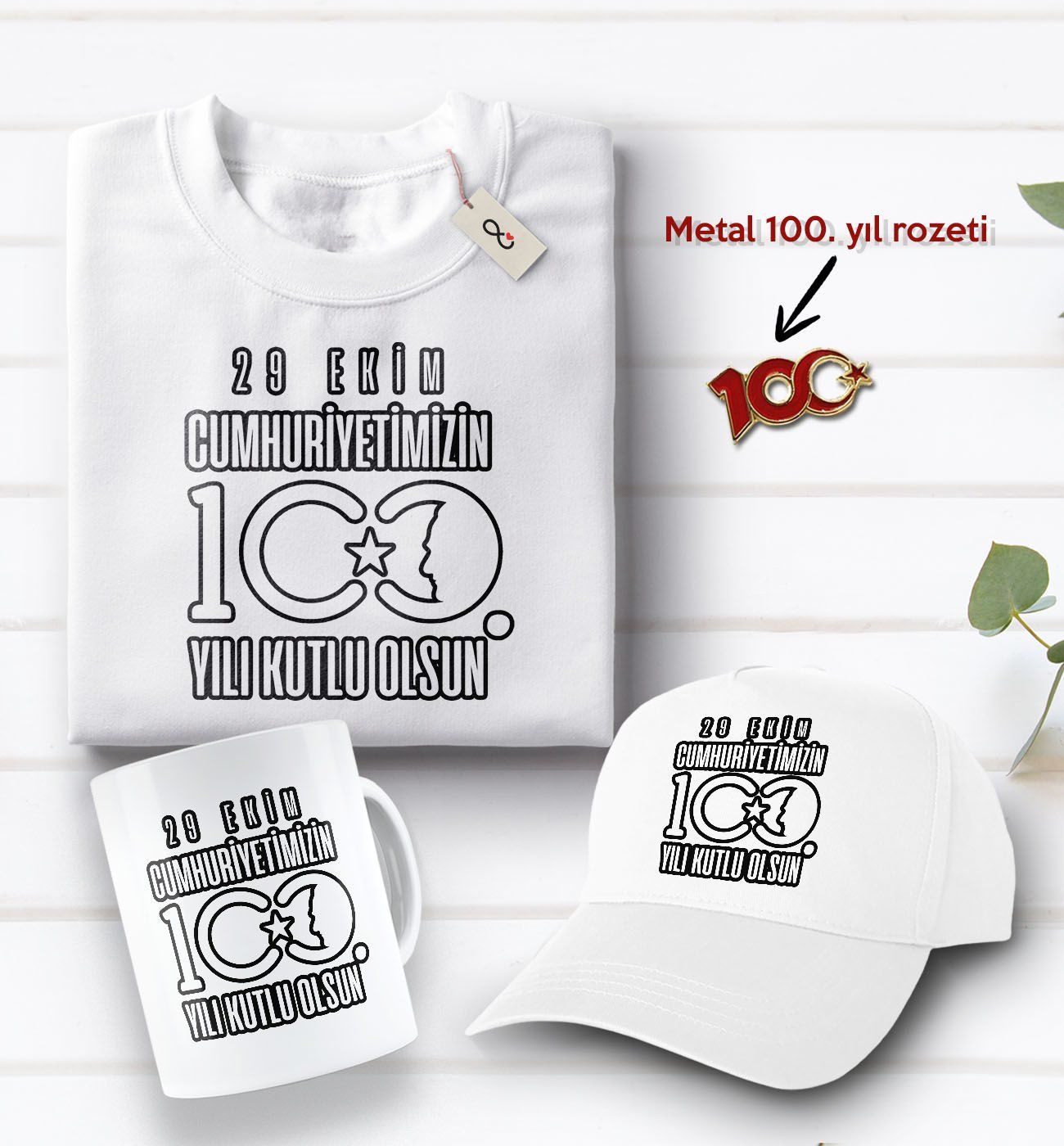 BK Gift 100. Yıl Hatırası Beyaz Tişört, Kupa Bardak, Şapka ve Metal Rozet Hediye Seti-5, 29 Ekim Hediyesi, Cumhuriyet Bayramı, 100.Yıl Hediyesi