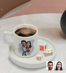 Kişiye Özel Sunum Tabaklı Sevgililer Karikatürlü Türk Kahvesi Fincanı Model 105