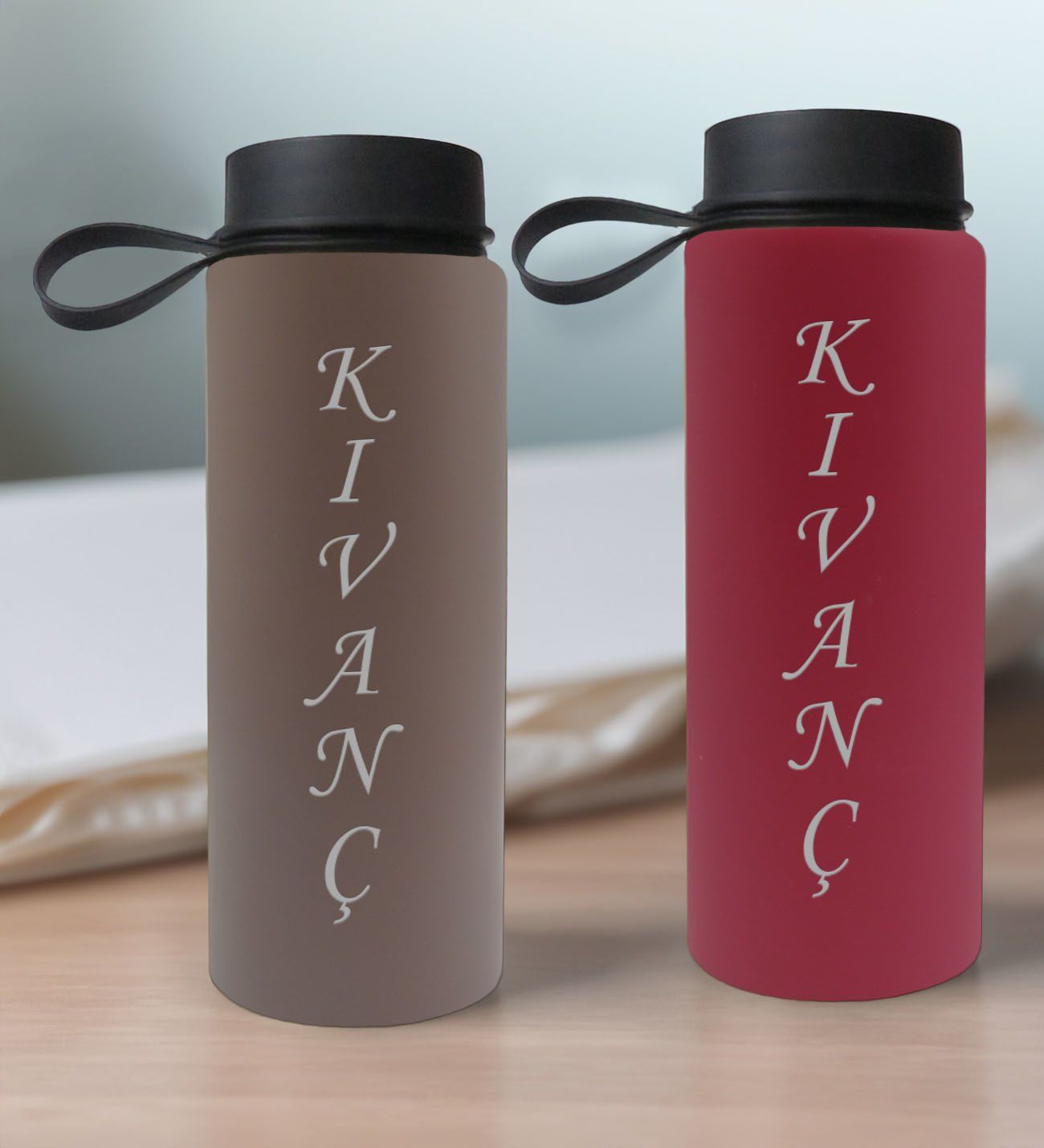 BK Gift Kişiye Özel İsimli 2’li Gri ve Fuşya Cam Matara 500ml, Sevgiliye Hediye, İsimli Cam Matara, Sevgililer Günü