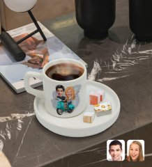 Kişiye Özel Sunum Tabaklı Sevgililer Karikatürlü Türk Kahvesi Fincanı Model 99
