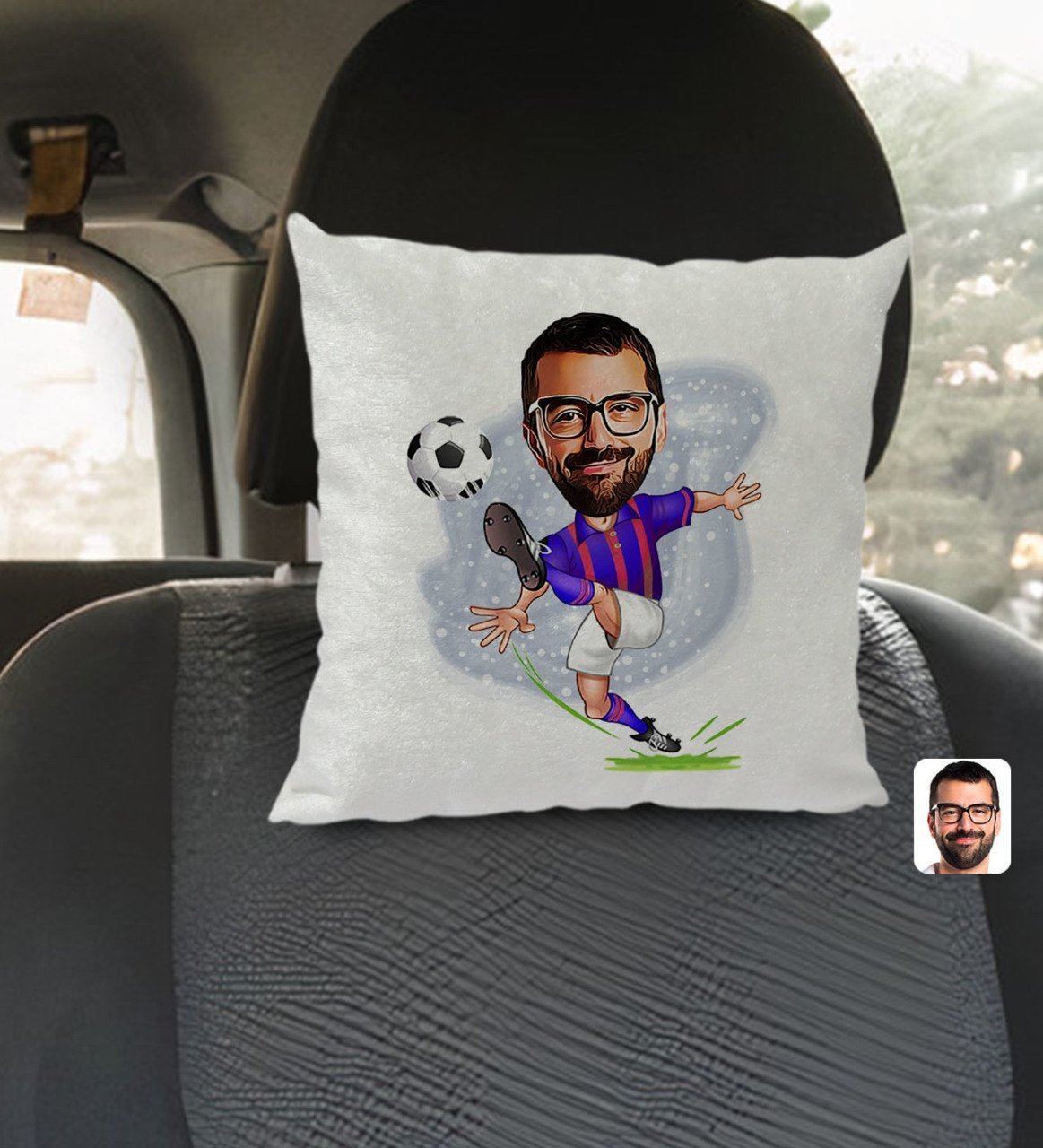 Kişiye Özel Bordo Mavi Futbolcu Karikatürlü Kare Araç Koltuk Yastığı-1