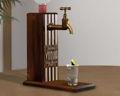BK Gift Kişiye Özel Kabartma İsimli Musluklu Ceviz Ahşap Vodka Standı, Vodka Çeşmesi, Doğum Günü Hediyesi, Ev Hediyesi, İçecek Dispenseri-1