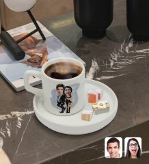 Kişiye Özel Sunum Tabaklı Sevgililer Karikatürlü Türk Kahvesi Fincanı Model 6