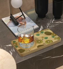 Kişiye Özel Kivi Tasarımlı Doğal Ahşap Tabaklı Viski Bardağı Sunum Seti Model 1