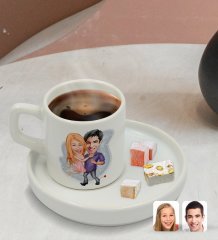 Kişiye Özel Sunum Tabaklı Sevgililer Karikatürlü Türk Kahvesi Fincanı Model 3