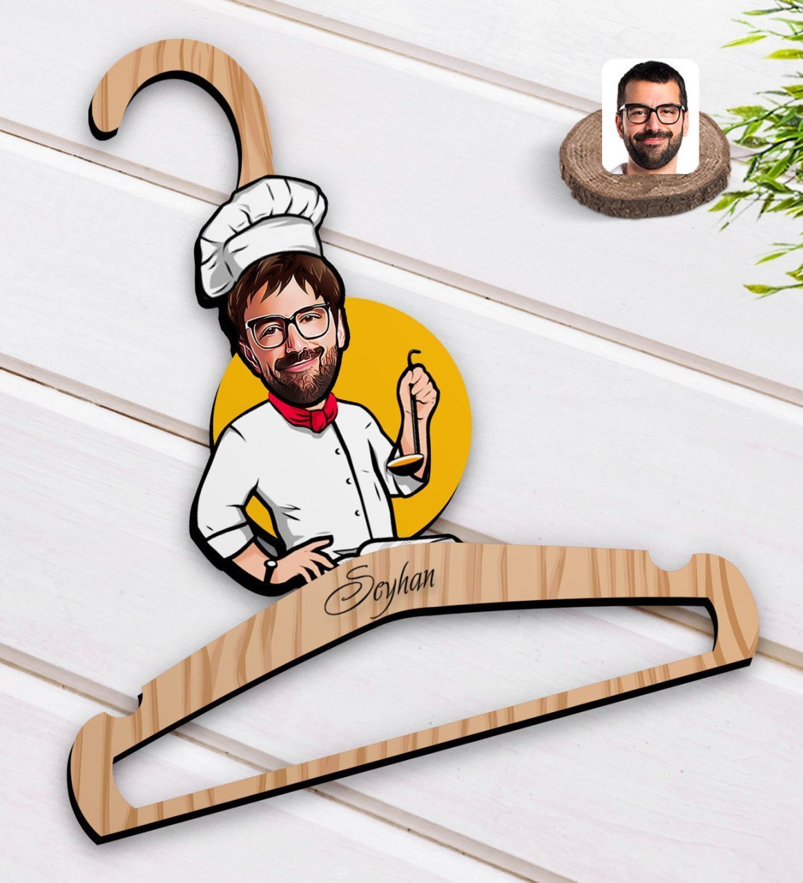 Kişiye Özel Erkek Chef Karikatürlü Standart Boy Ahşap Elbise Askısı-12