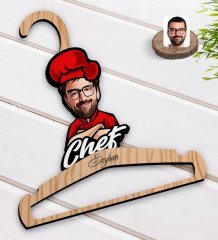 Kişiye Özel Erkek Chef Karikatürlü Standart Boy Ahşap Elbise Askısı-10