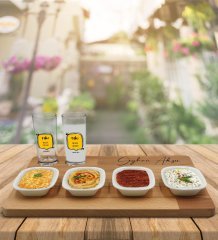 Kişiye Özel Mey Biter Saki Kalır Tasarımlı 2’li Rakı Bardağı ve Meze Tabaklı Doğal Masif Ahşap Servis Sunum Tepsisi Model 1