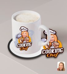 Kişiye Özel Kadın Chef Karikatürlü Beyaz Kupa ve Ahşap Bardak Altlığı Hediye Seti-15