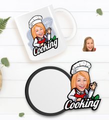 Kişiye Özel Kadın Chef Karikatürlü Beyaz Kupa ve Ahşap Bardak Altlığı Hediye Seti-14