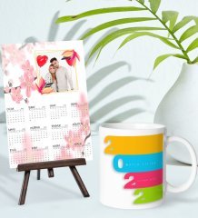 BK Gift Kişiye Özel Yılbaşı Tasarımlı Kupa Bardak ve 13x18cm Fotoğraf Kartlı Şövaleli 2023 Takvim Hediye Seti-13