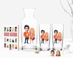Kişiye Özel Renkli Baskılı Sevgililer Karikatürlü İkili Rakı Bardağı Karaf ve Cep Kitabı Hediye Seti-54