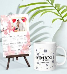 BK Gift Kişiye Özel Yılbaşı Tasarımlı Kupa Bardak ve 13x18cm Fotoğraf Kartlı Şövaleli 2023 Takvim Hediye Seti-6