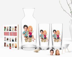 Kişiye Özel Renkli Baskılı Sevgililer Karikatürlü İkili Rakı Bardağı Karaf ve Cep Kitabı Hediye Seti-51
