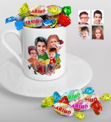 Kişiye Özel Yeni Yıl Aile Karikatürlü Türk Kahvesi Fincanı ve Haribo Şeker Hediye Seti-6