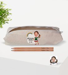 Çocuklara Özel İsimli Sınıflı Kız Öğrenci Karikatürlü Keten Okul Kalemliği ve Ahşap Kurşun Kalem Hediye Seti-2