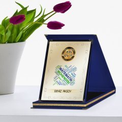 Kişiye Özel Yılın En İyi Matematik Mühendisi Lacivert Plaket Ödülü