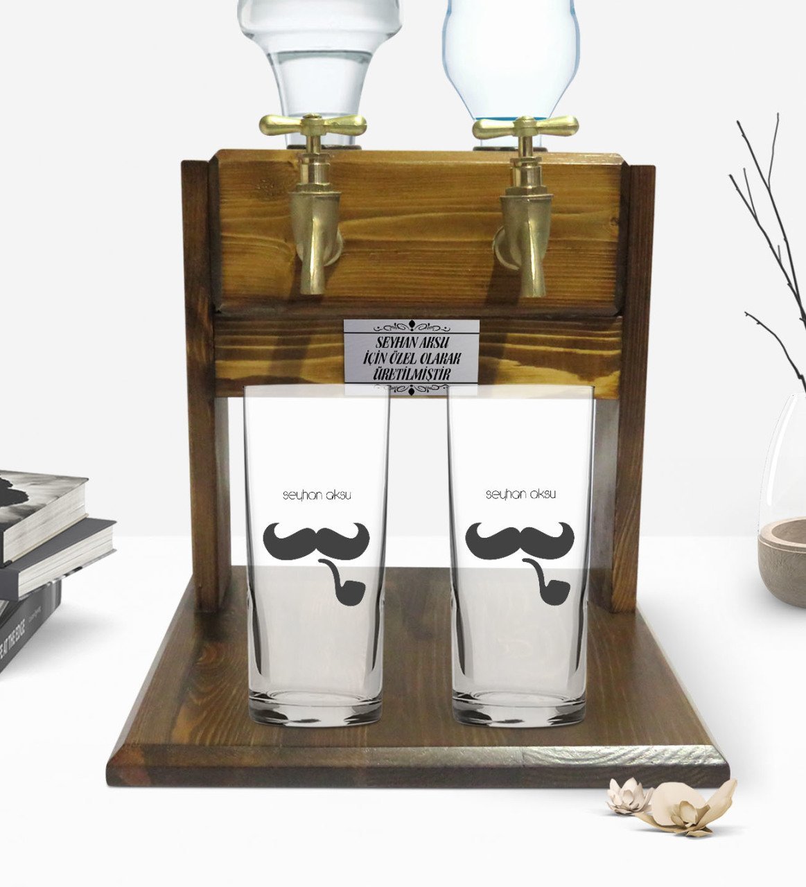 Kişiye Özel Renkli Baskılı İsimli İkili Rakı Bardağı ve Çift Musluklu Doğal Ahşap Rakı Standı-128