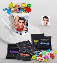 Kişiye Özel Bay Karikatürlü Türk Kahvesi Fincanı Selamlique Karışık Türk Kahvesi ve Haribo Şeker Hediye Seti-33